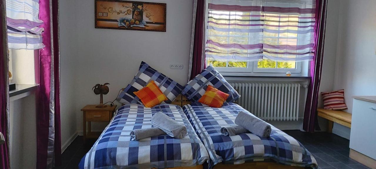 Byjoe Apartment Morschen Bagian luar foto