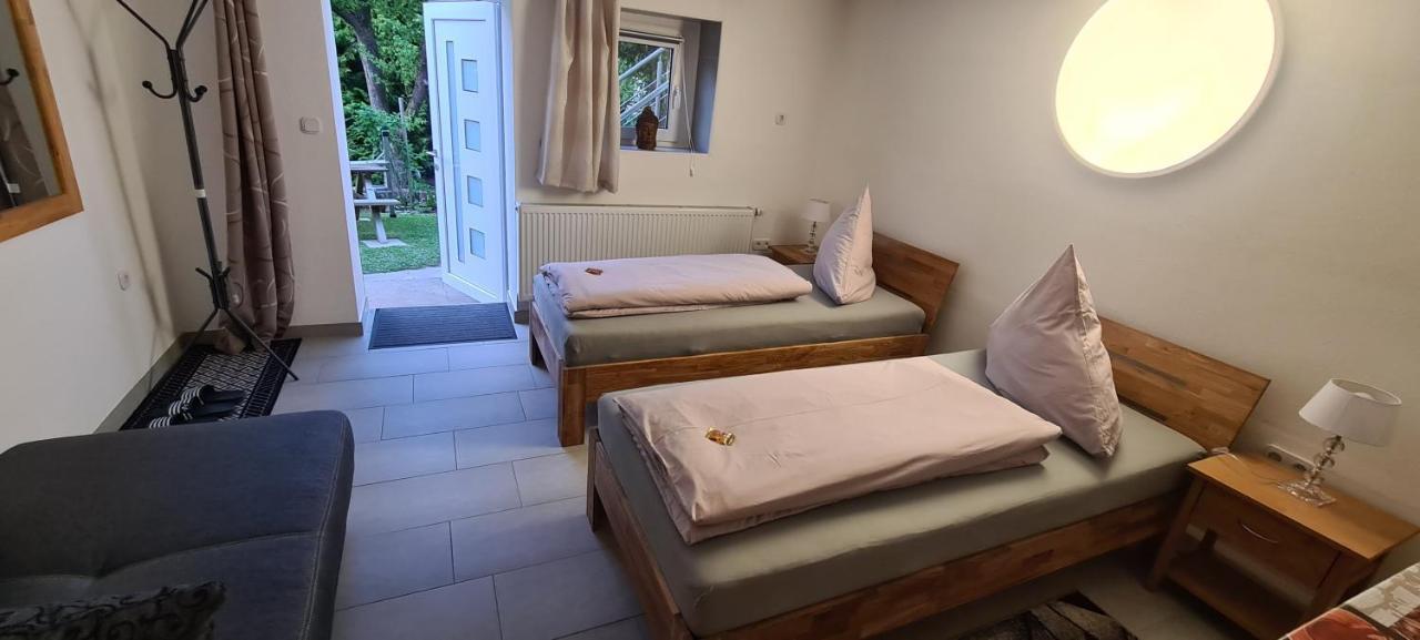 Byjoe Apartment Morschen Bagian luar foto