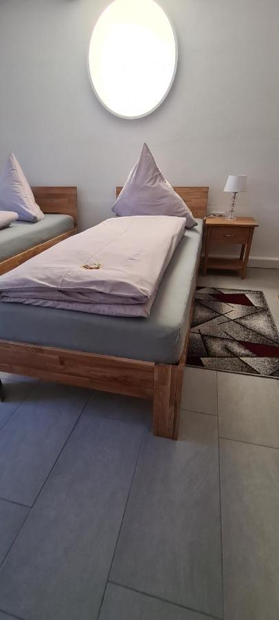 Byjoe Apartment Morschen Bagian luar foto